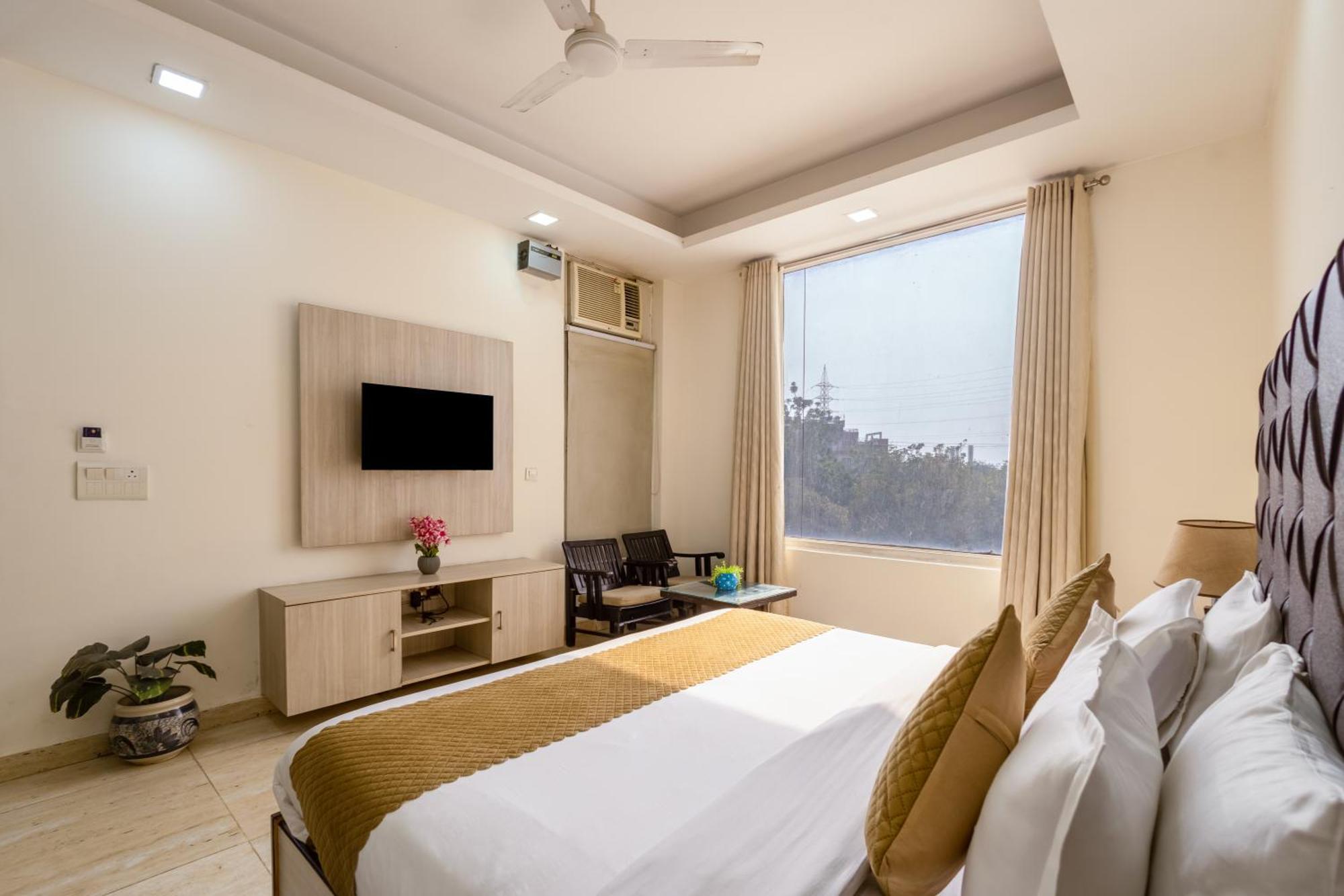 Kabul Hotel By Nexhub Palace - Medanta 古尔冈 外观 照片